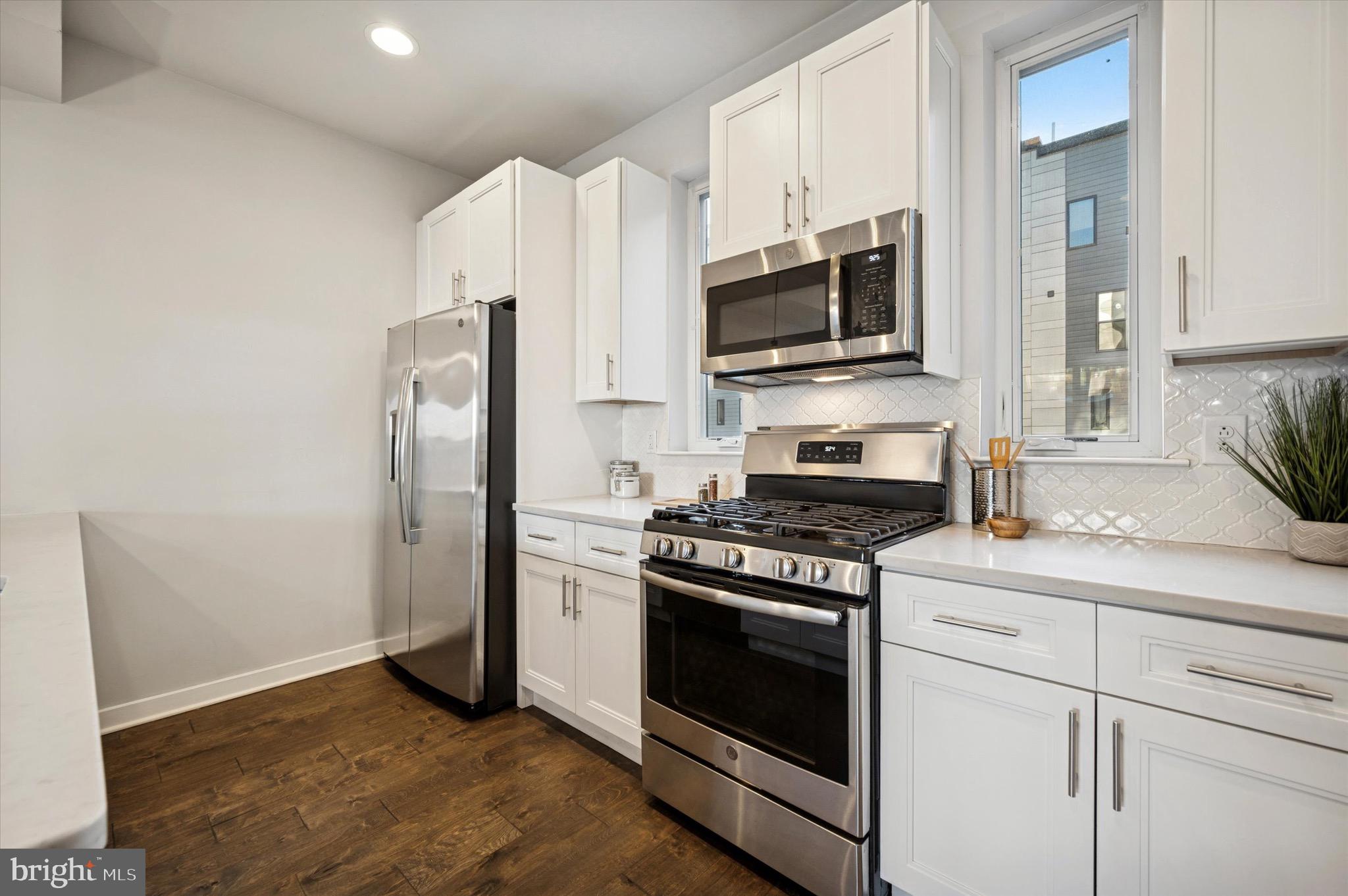 443 Shurs Lane, Unit 17 Philadelphia, PA 19128 - Photo 7 of 24