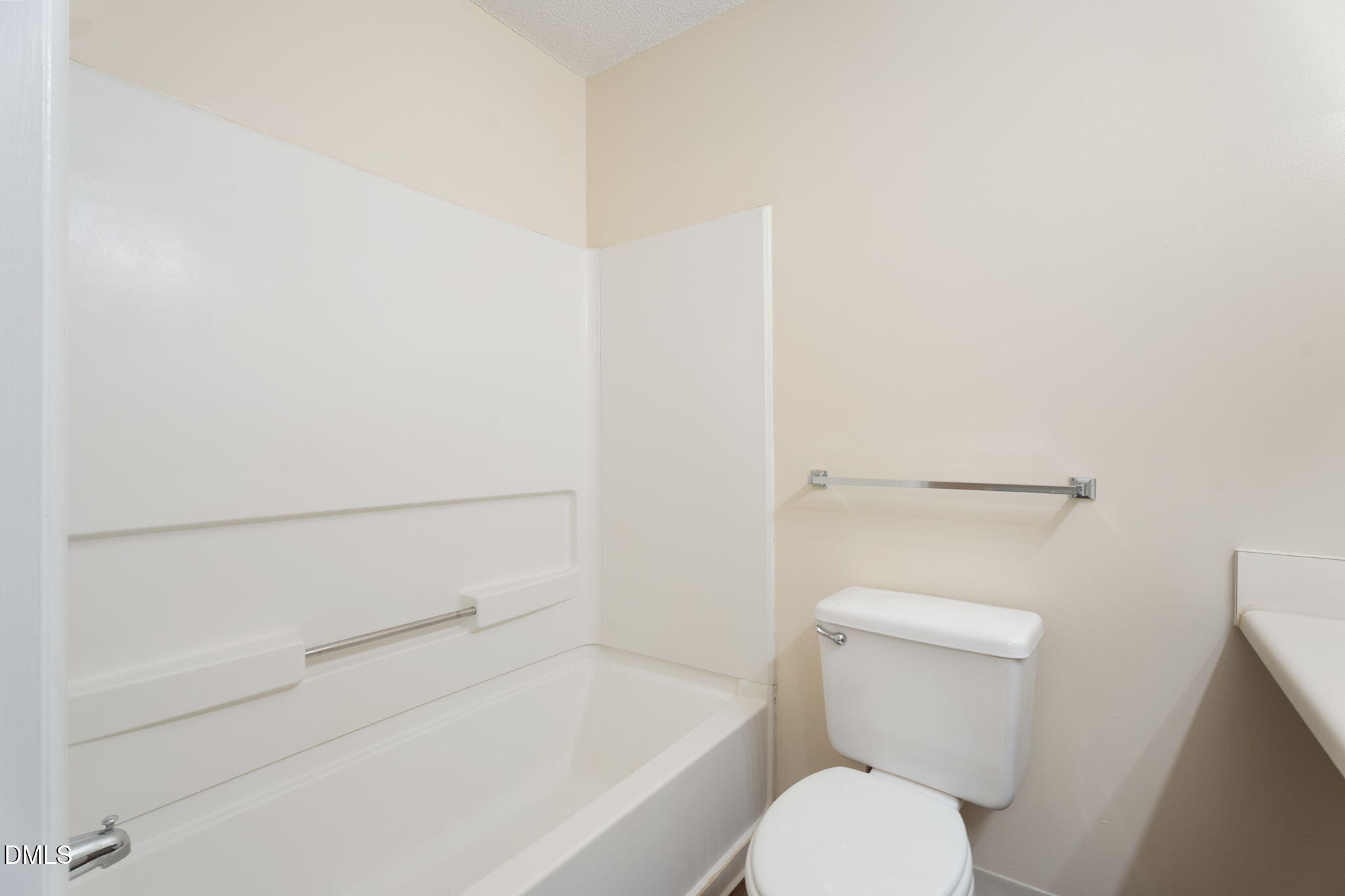 1420 Collegiate Circle Raleigh, NC 27606 - Photo 25 of 30 a white toilet sitting next to a shower