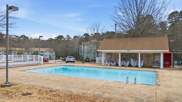 $290,000 | 1420 Collegiate Circle, Raleigh, NC 27606