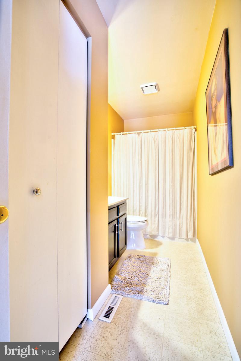 2379 Schaffer Road Pottstown, PA 19464 - Photo 9 of 25 Gallery Image 9