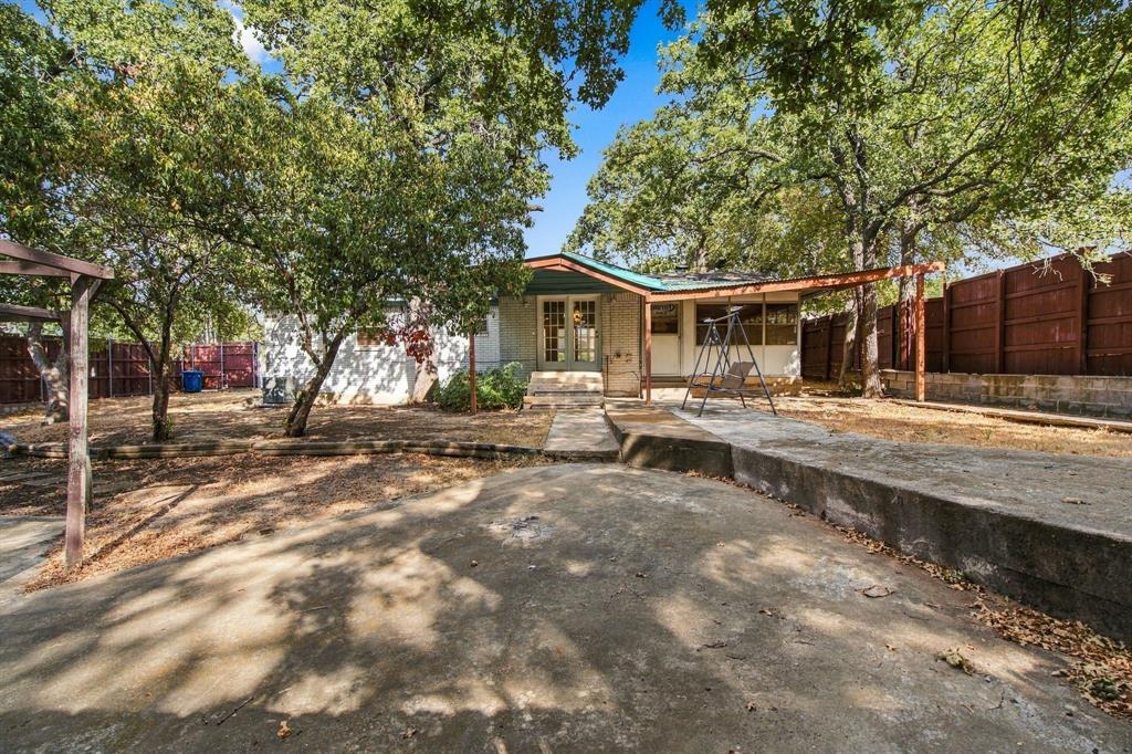 101 South Heartz Road Coppell, TX 75019 - Photo 15 of 40 Gallery Image 15