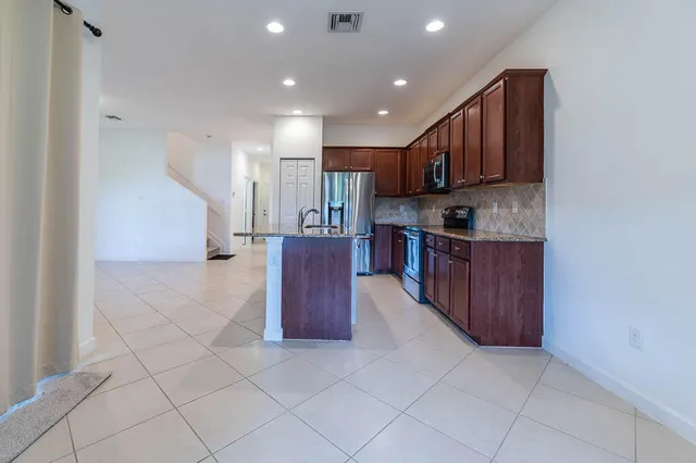 $3,700 | 10283 Wellington Parc Drive, Wellington, FL 33449