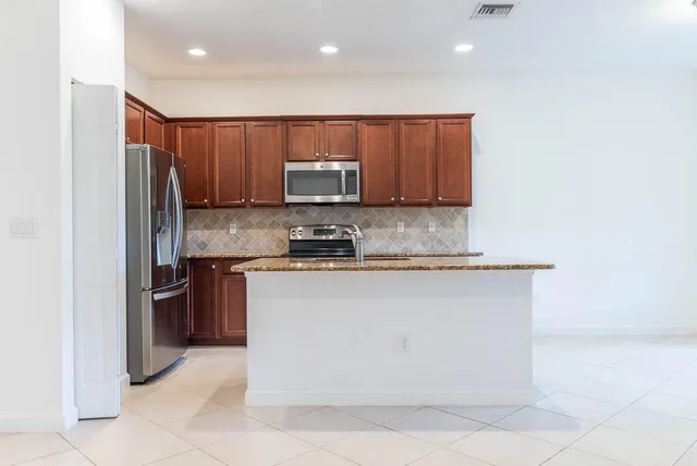 $3,700 | 10283 Wellington Parc Drive, Wellington, FL 33449