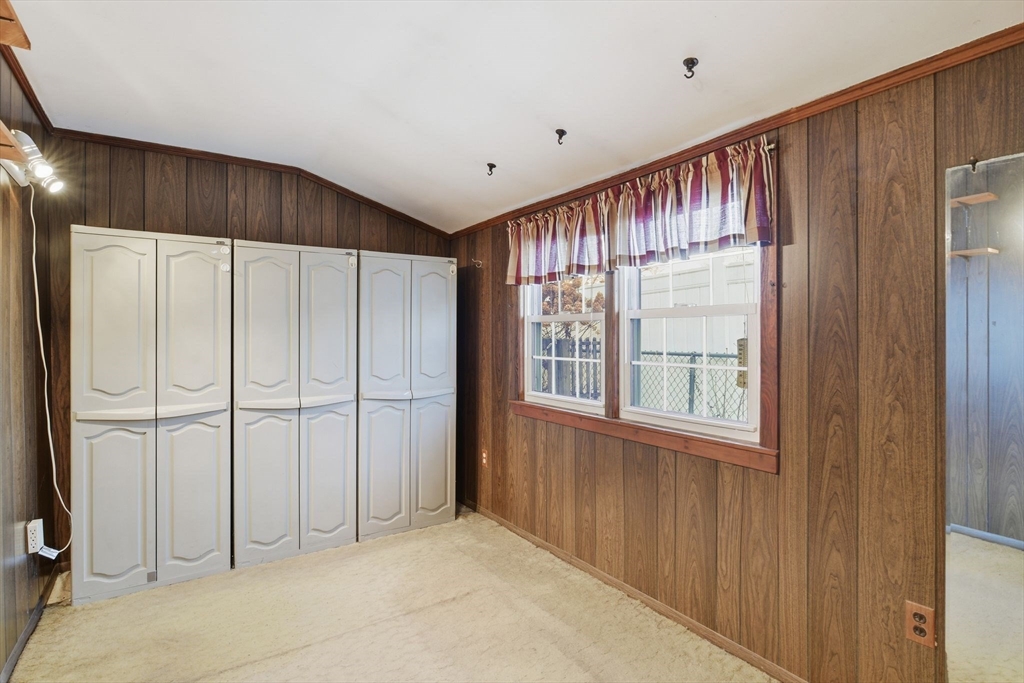 138 Warrenton Street Springfield, MA 01109 - Photo 19 of 33 a view of an empty room with a window