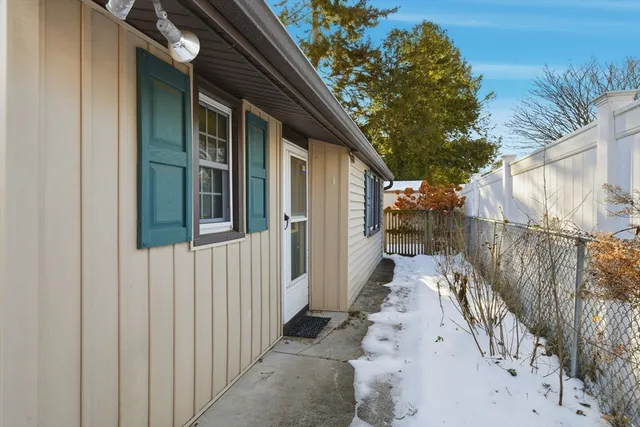 a view of a pathway of a house