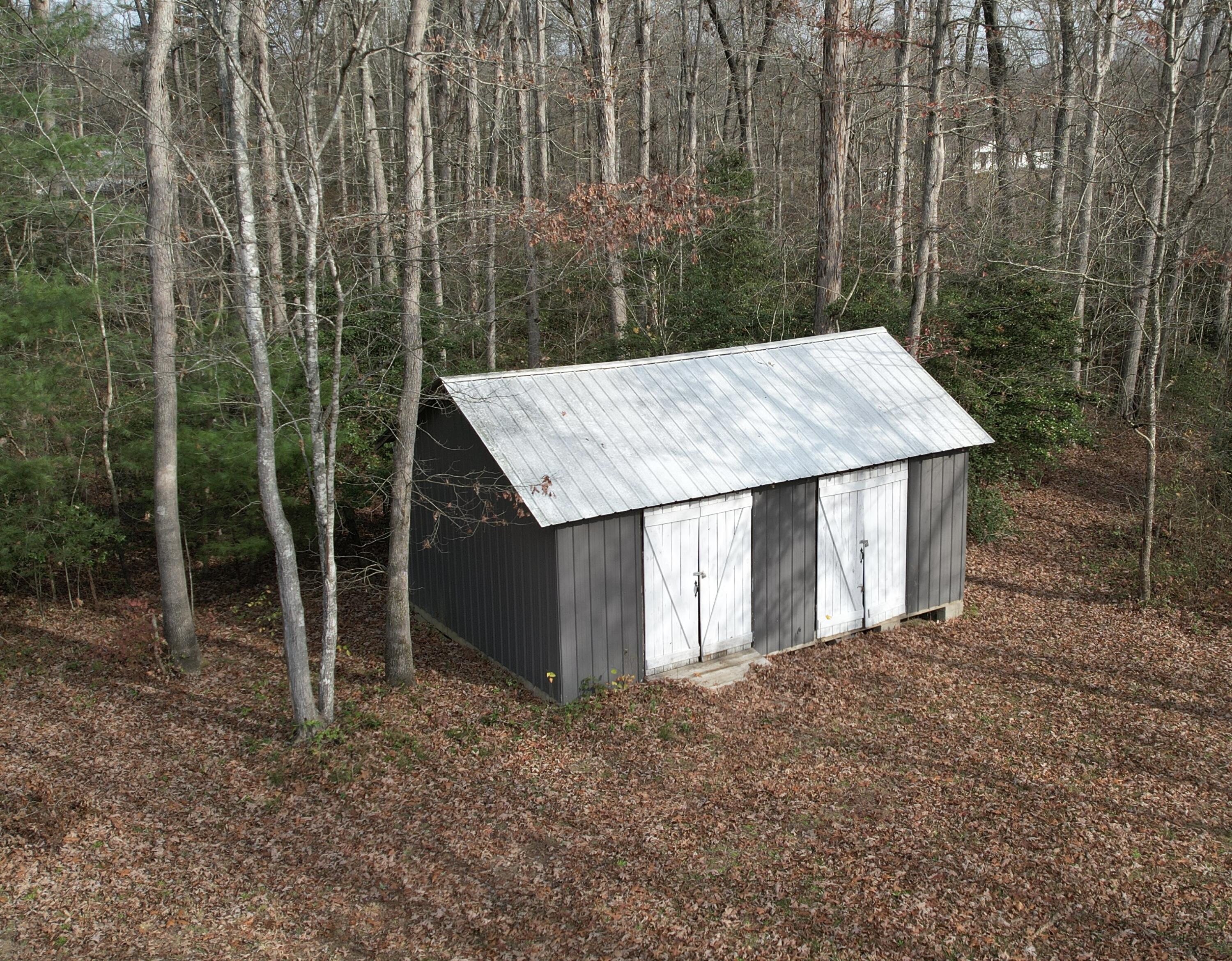 224 Moberly Bend Road Corbin, KY 40701 - Photo 10 of 58 20241118112316_IMG_5943