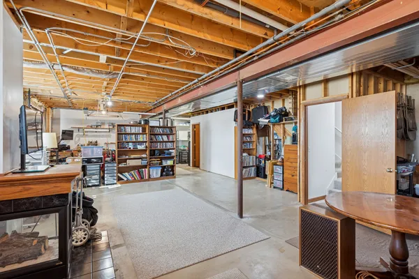 $329,000 | 2778 North Augusta Drive, Wadsworth, IL 60083