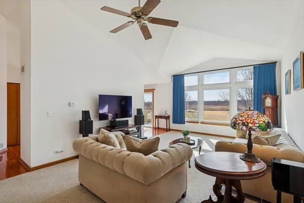 $329,000 | 2778 North Augusta Drive, Wadsworth, IL 60083