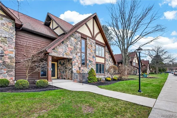 $214,900 | 5291 Chestnut Ridge Road, Unit G, Orchard Park, NY 14127