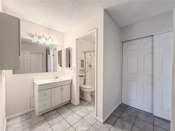 $919,000 | 1401 Calle De Oro, Thousand Oaks, CA 91360