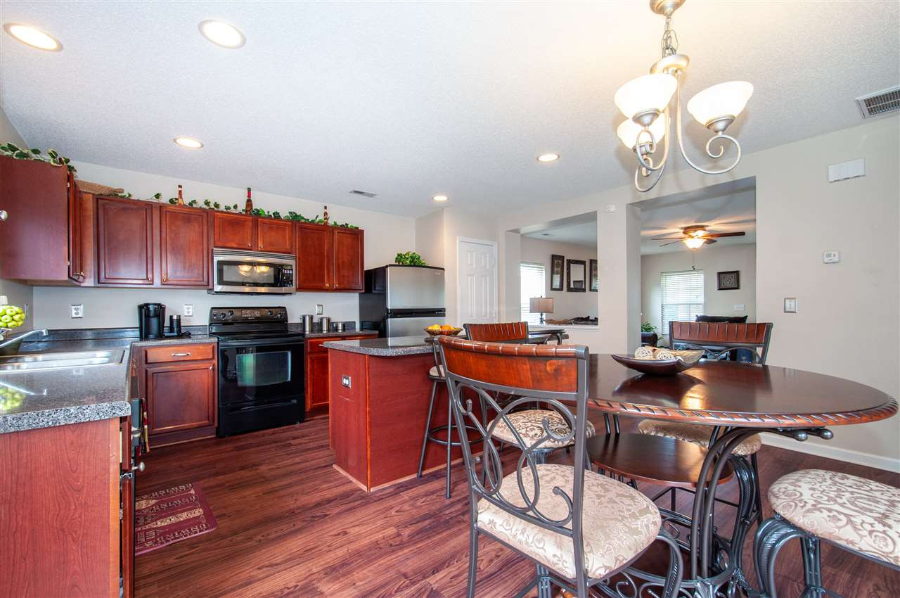 2641 Quarry Ridge Lane Raleigh, NC 27610 - Photo 9 of 23 Dining-Kitchen