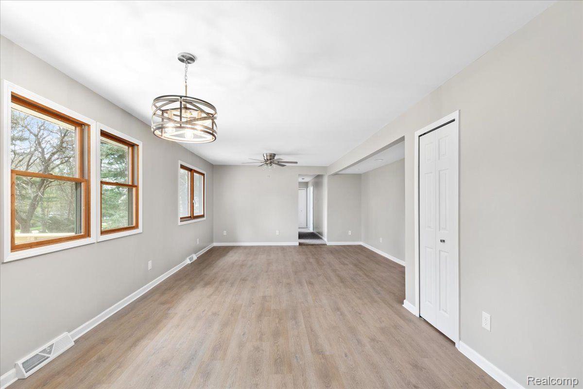 7771 South Eston Road Clarkston, MI 48348 - Photo 9 of 33 Gallery Image 9