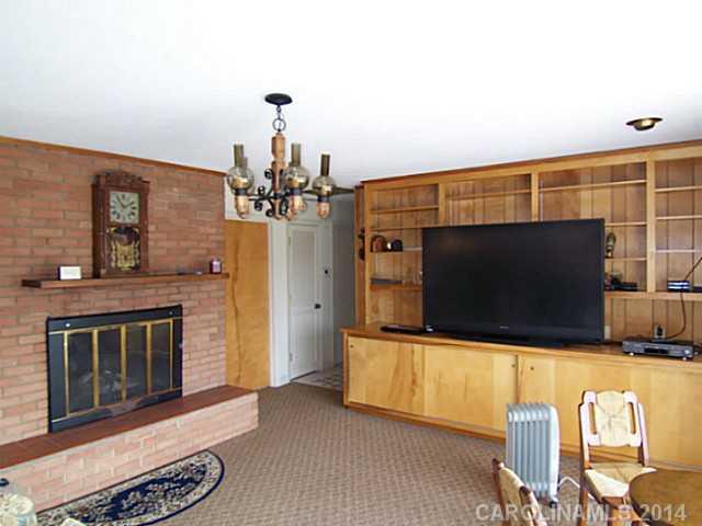 22511 Torrence Chapel Road Cornelius, NC 28031 - Photo 9 of 16 Gallery Image 9
