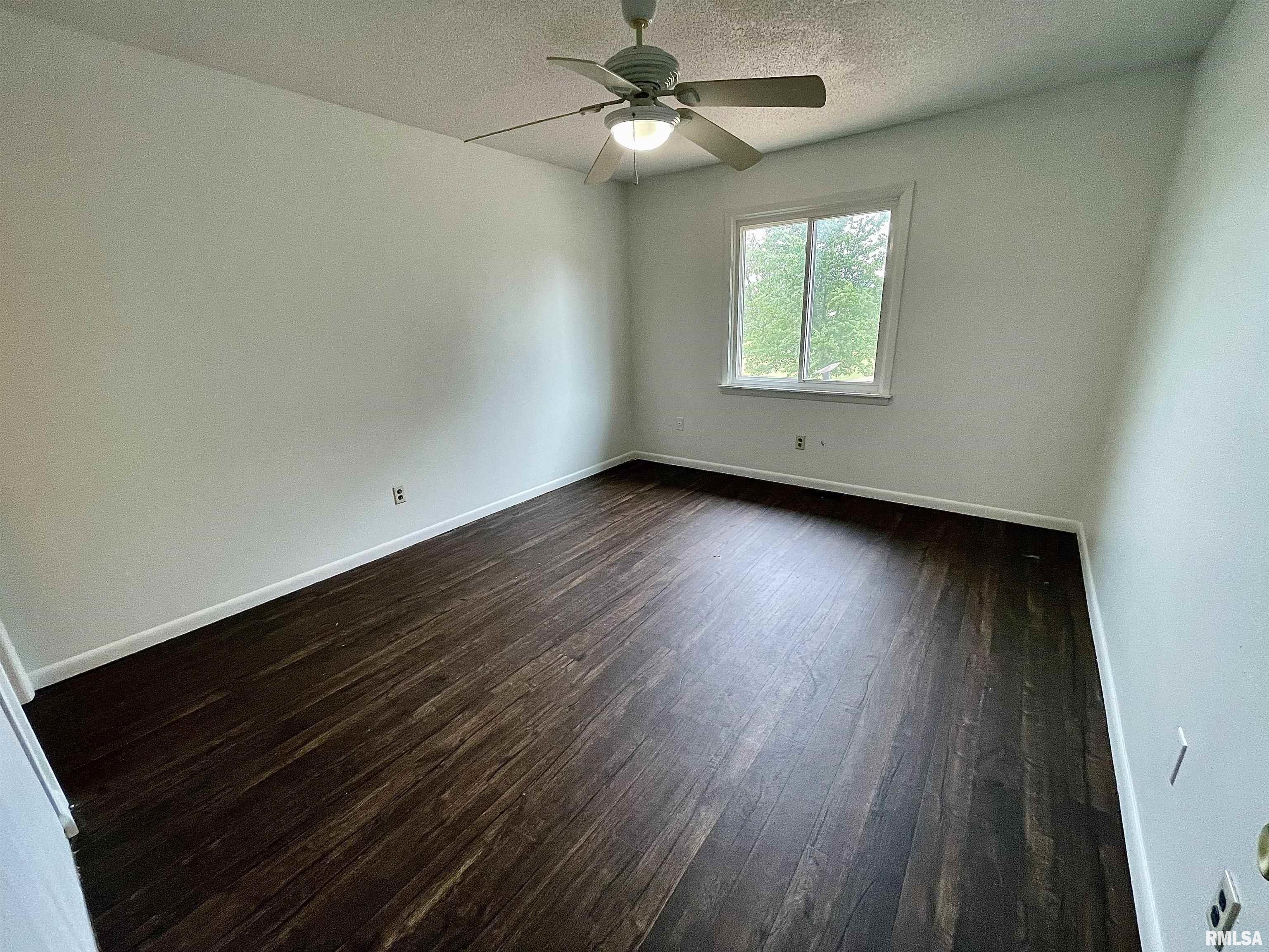 15 Cedar Drive Macomb, IL 61455 - Photo 15 of 27