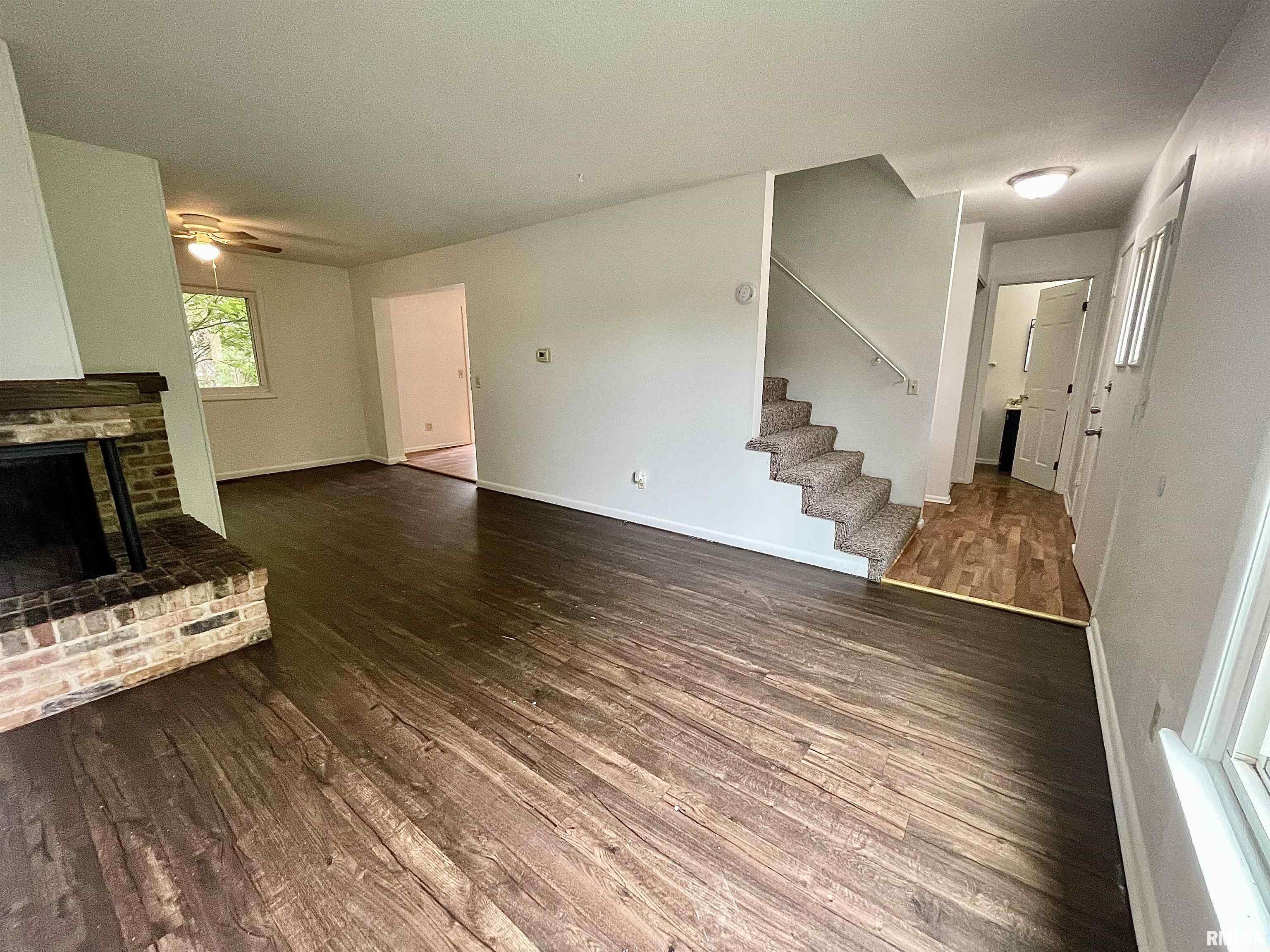 15 Cedar Drive Macomb, IL 61455 - Photo 4 of 27