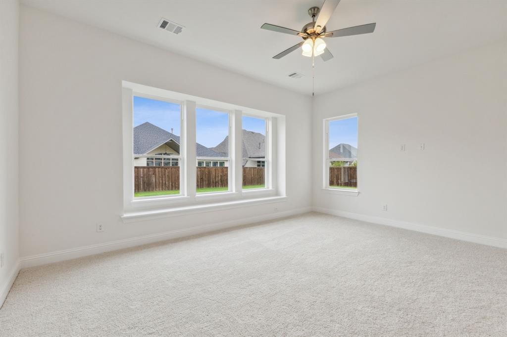 2830 Shane Drive Midlothian, TX 76065 - Photo 18 of 40