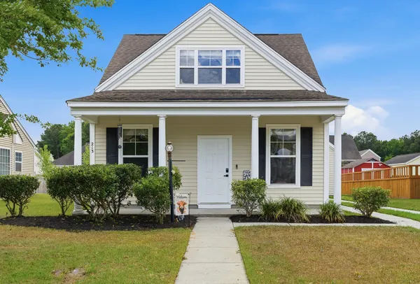 $325,000 | 213 Killarney Trail, Moncks Corner, SC 29461