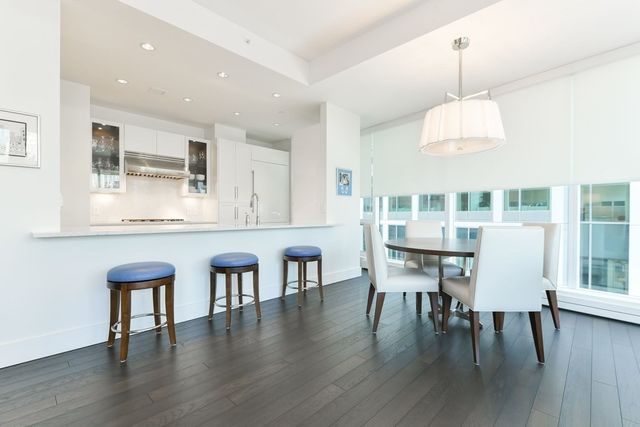 $2,871,500 | 22 Liberty, Unit 3M, Boston, MA 02210