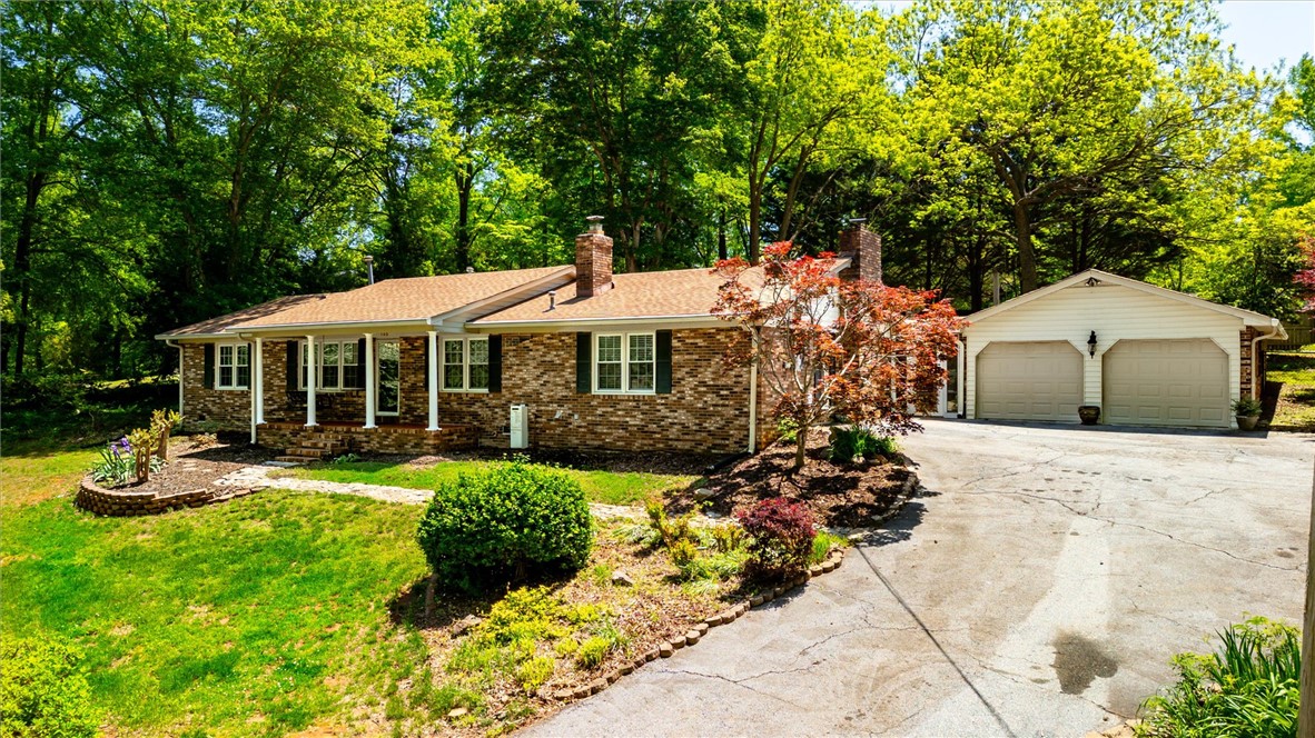 133 Cherokee Road Easley, SC 29642 - Photo 1 of 37