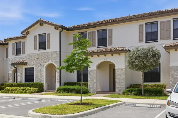 $2,700 | 11833 Southwest 245 Terrace, Unit 11833, Homestead, FL 33032