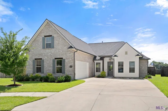 $484,000 | 13337 Belle Prairie Drive, Prairieville, LA 70769