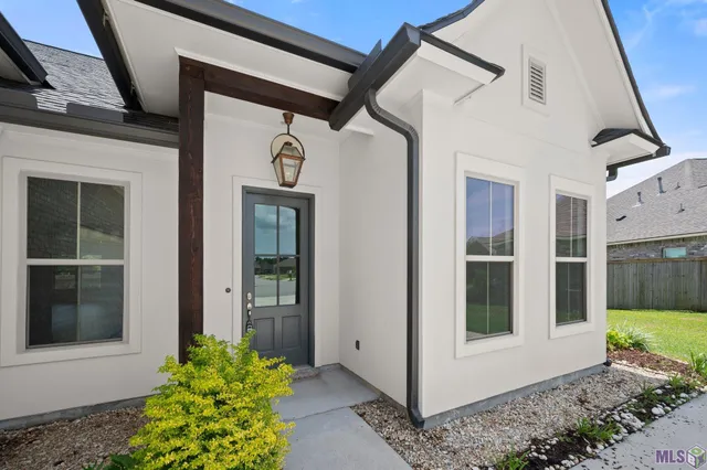 $484,000 | 13337 Belle Prairie Drive, Prairieville, LA 70769