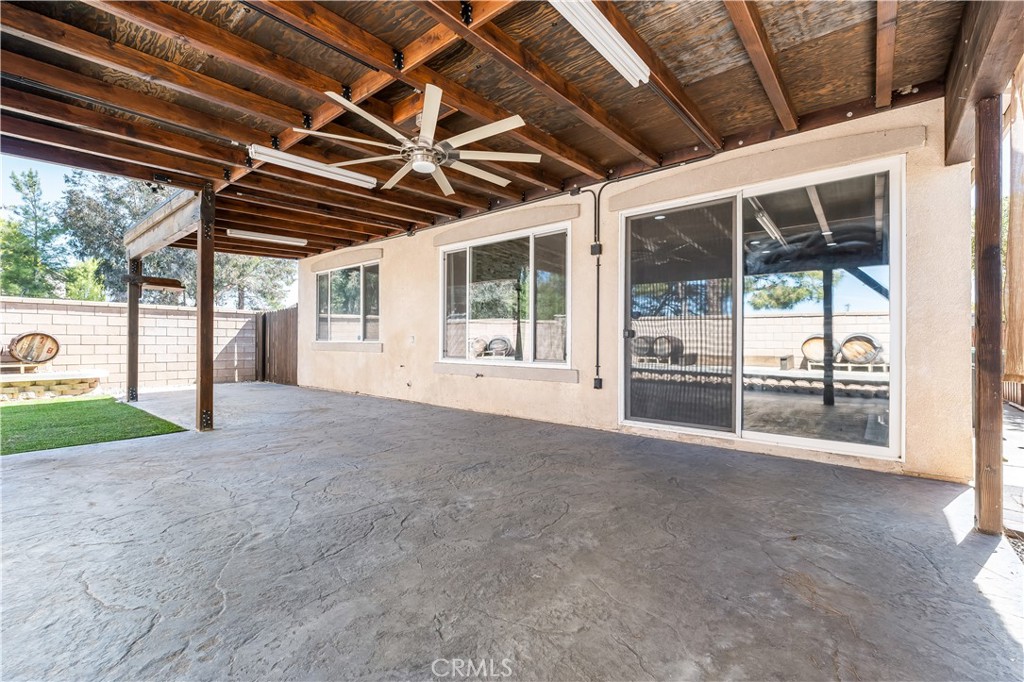40445 Chantemar Way Temecula, CA 92591 - Photo 26 of 28 a view of a porch of a house