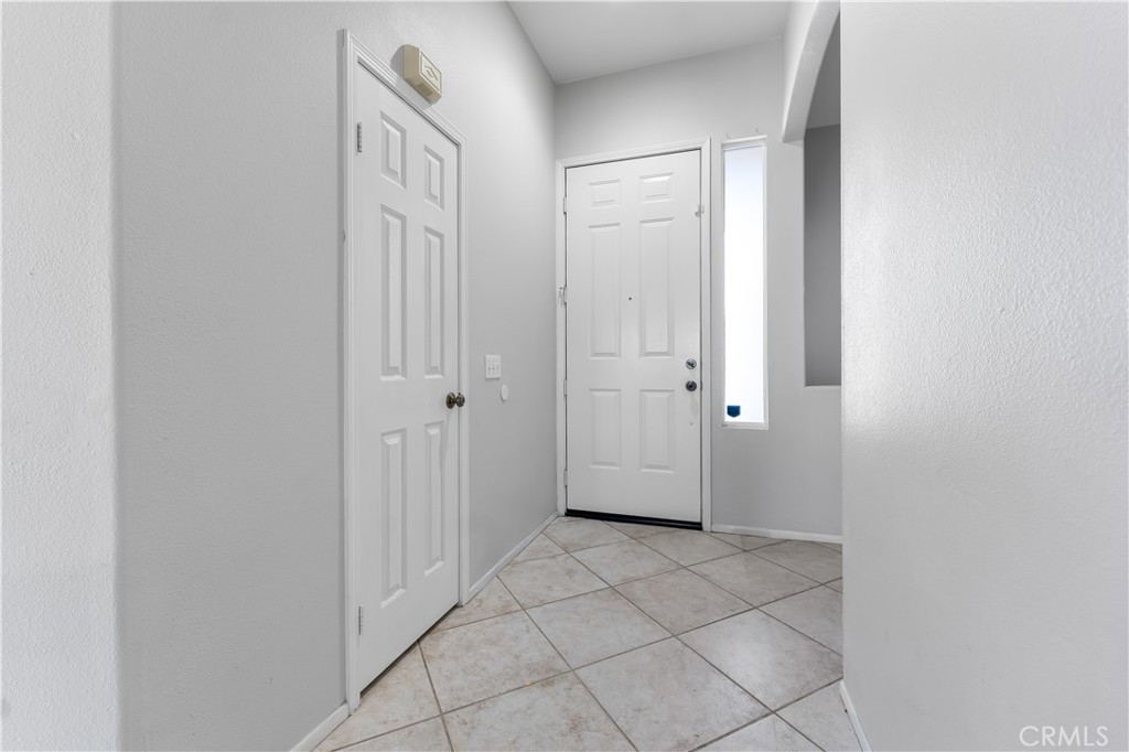 40445 Chantemar Way Temecula, CA 92591 - Photo 7 of 28