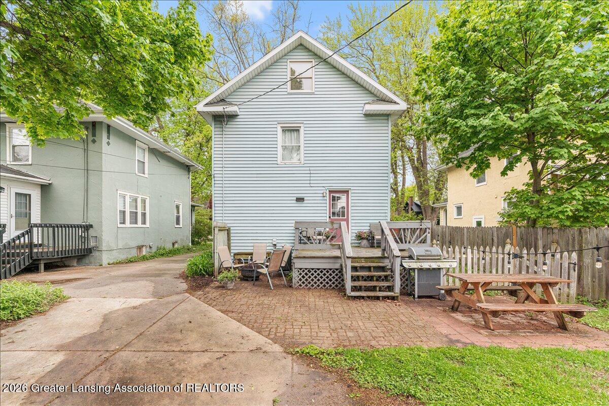 1804 Drexel Road Lansing, MI 48915 - Photo 28 of 30 24-Media Jett - 23