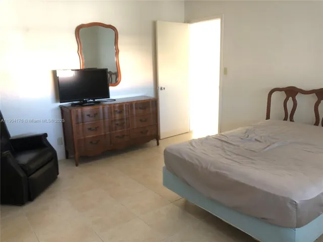 $1,345 | 1836 Arthur Street, Unit 20, Hollywood, FL 33020