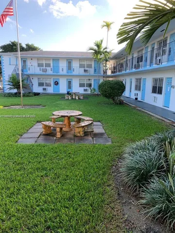 $144,500 | 1850 Arthur Street, Unit 2, Hollywood, FL 33020