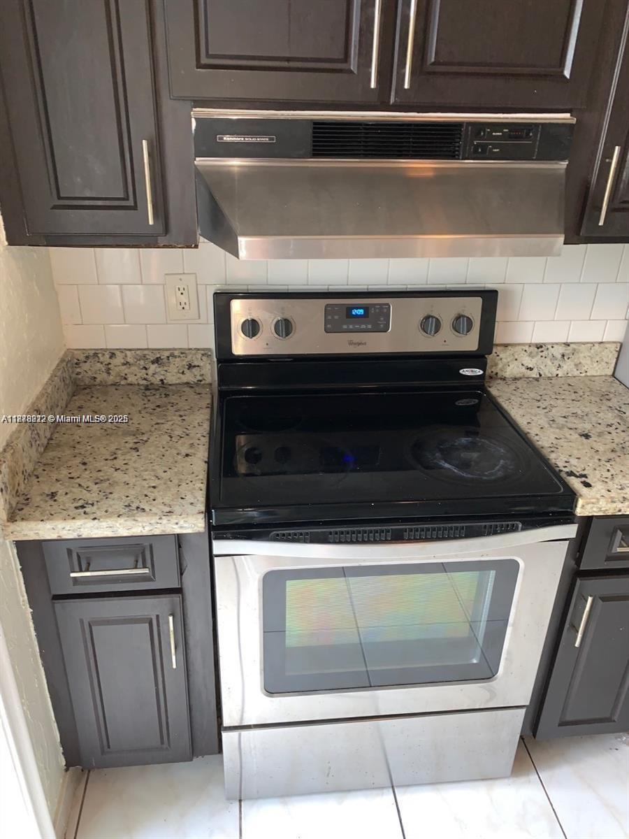 1850 Arthur Street, Unit 2 Hollywood, FL 33020 - Photo 4 of 20 a view of washer and dryer