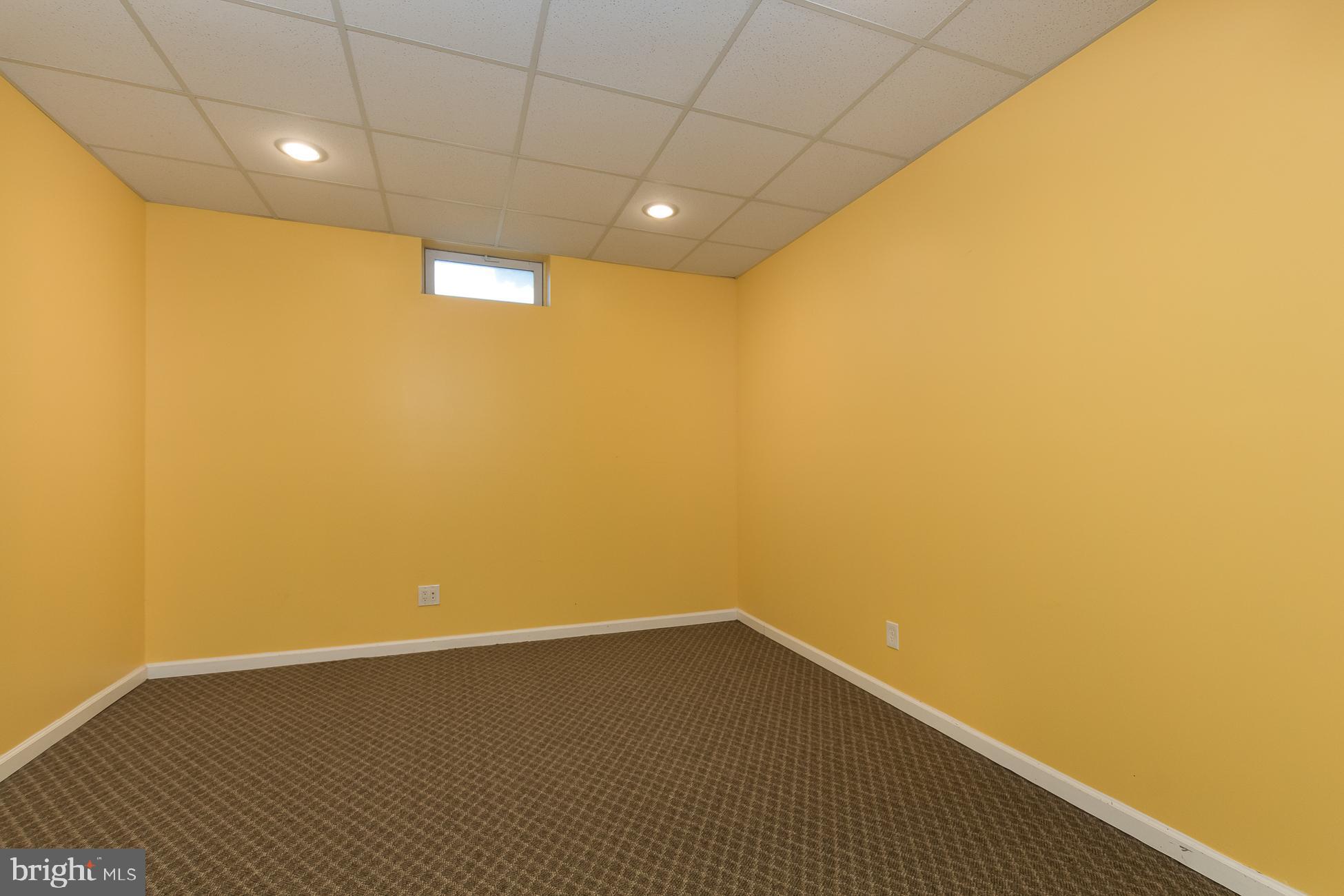 128 Van Zandt Road Skillman, NJ 08558 - Photo 31 of 38 Gallery Image 31