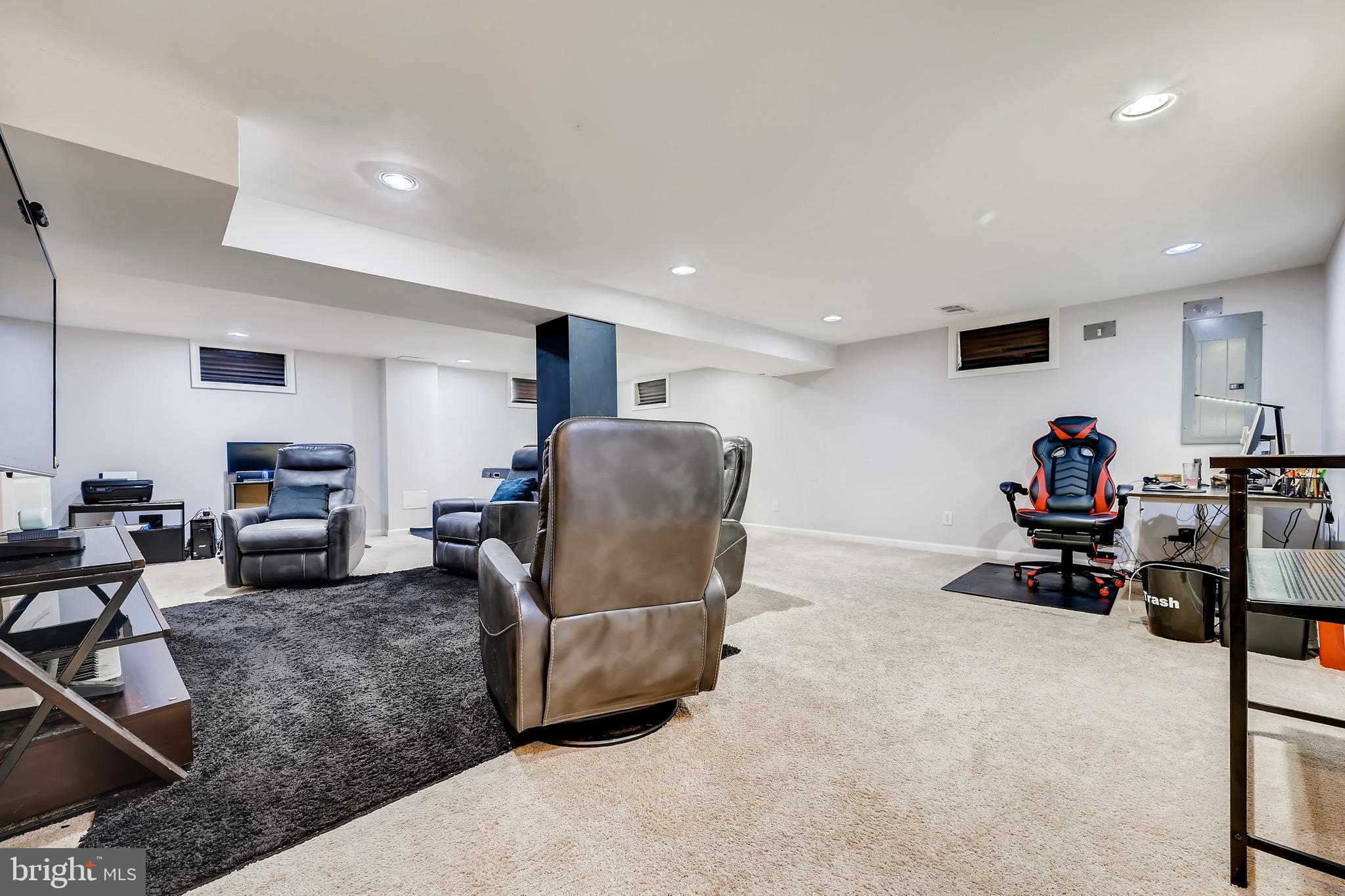 6207 Norvo Road Baltimore, MD 21207 - Photo 7 of 15