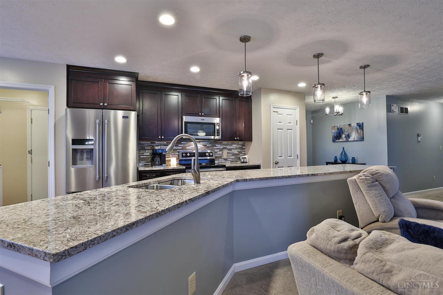 567 Pontius Road Cincinnati, OH 45233 - Photo 14 of 50