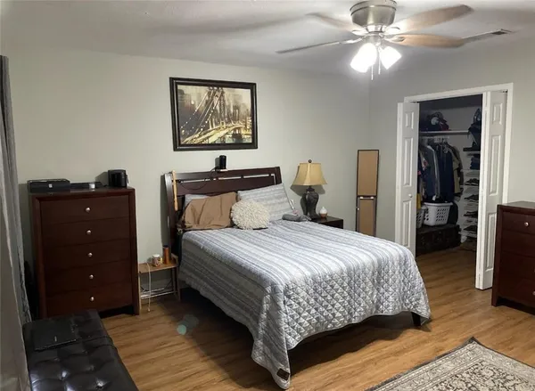 $2,400 | 3805 North Deerwood Drive, Harvey, LA 70058