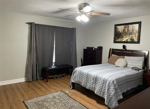 $2,400 | 3805 North Deerwood Drive, Harvey, LA 70058