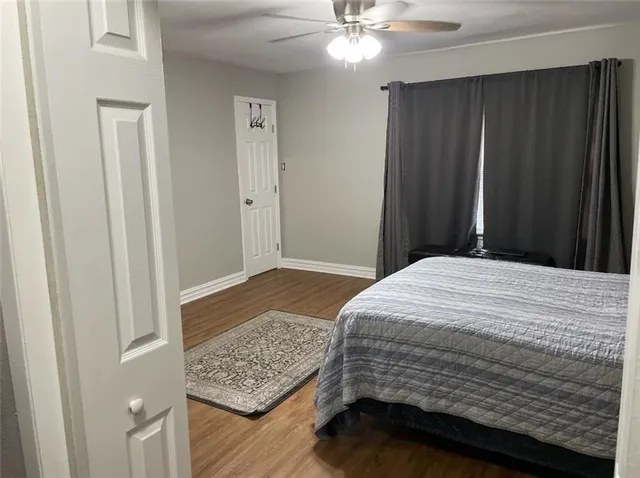 $2,400 | 3805 North Deerwood Drive, Harvey, LA 70058