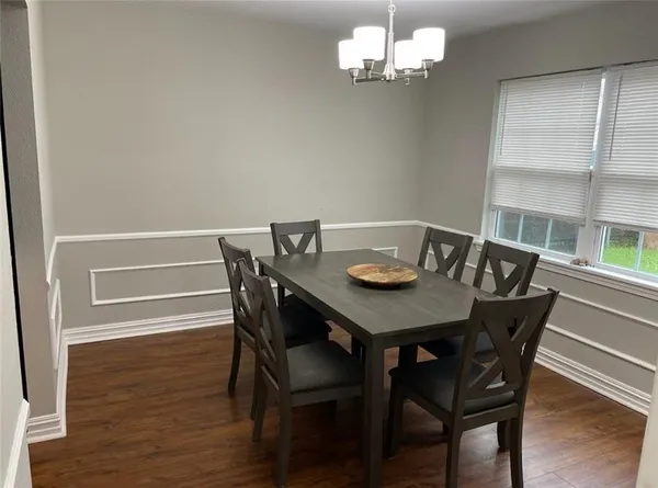 $2,400 | 3805 North Deerwood Drive, Harvey, LA 70058