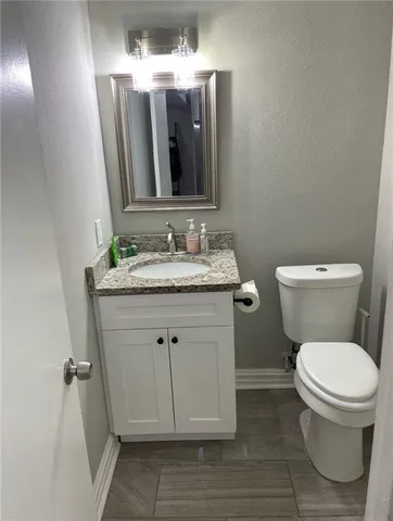 $2,400 | 3805 North Deerwood Drive, Harvey, LA 70058