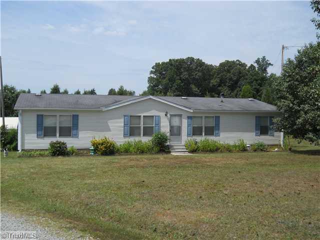 915 Sink Farm Road Lexington, NC 27295 - Photo 1 of 10 Exterior Front.