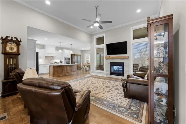 $625,000 | 14462 Aurora Lane, Basehor, KS 66007