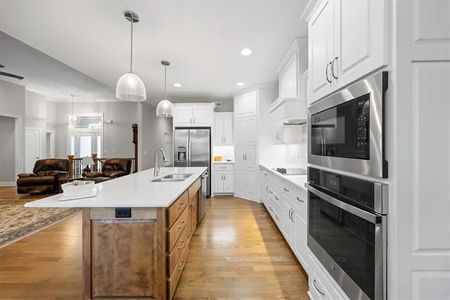 $645,000 | 14462 Aurora Lane, Basehor, KS 66007