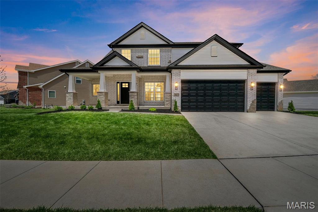 7475 Shadow Point Drive St. Louis, MO 63129 - Photo 1 of 56