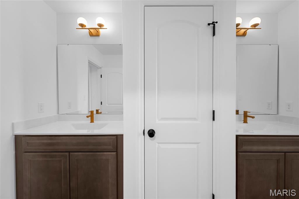 7475 Shadow Point Drive St. Louis, MO 63129 - Photo 43 of 56