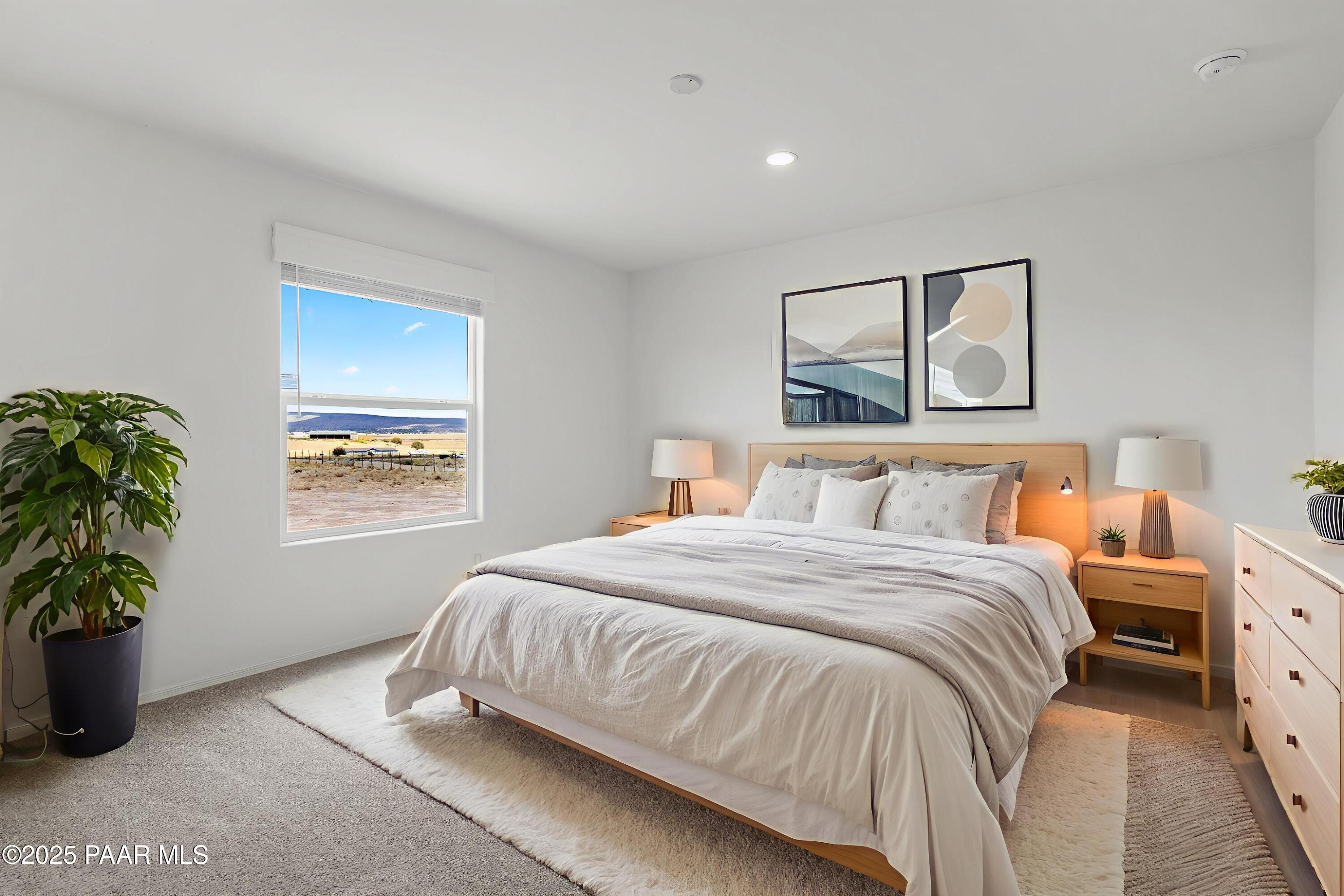 1475 Kings Court Road Paulden, AZ 86334 - Photo 15 of 36 20-Primary-Bedroom-(1) - Bedroom - Scand