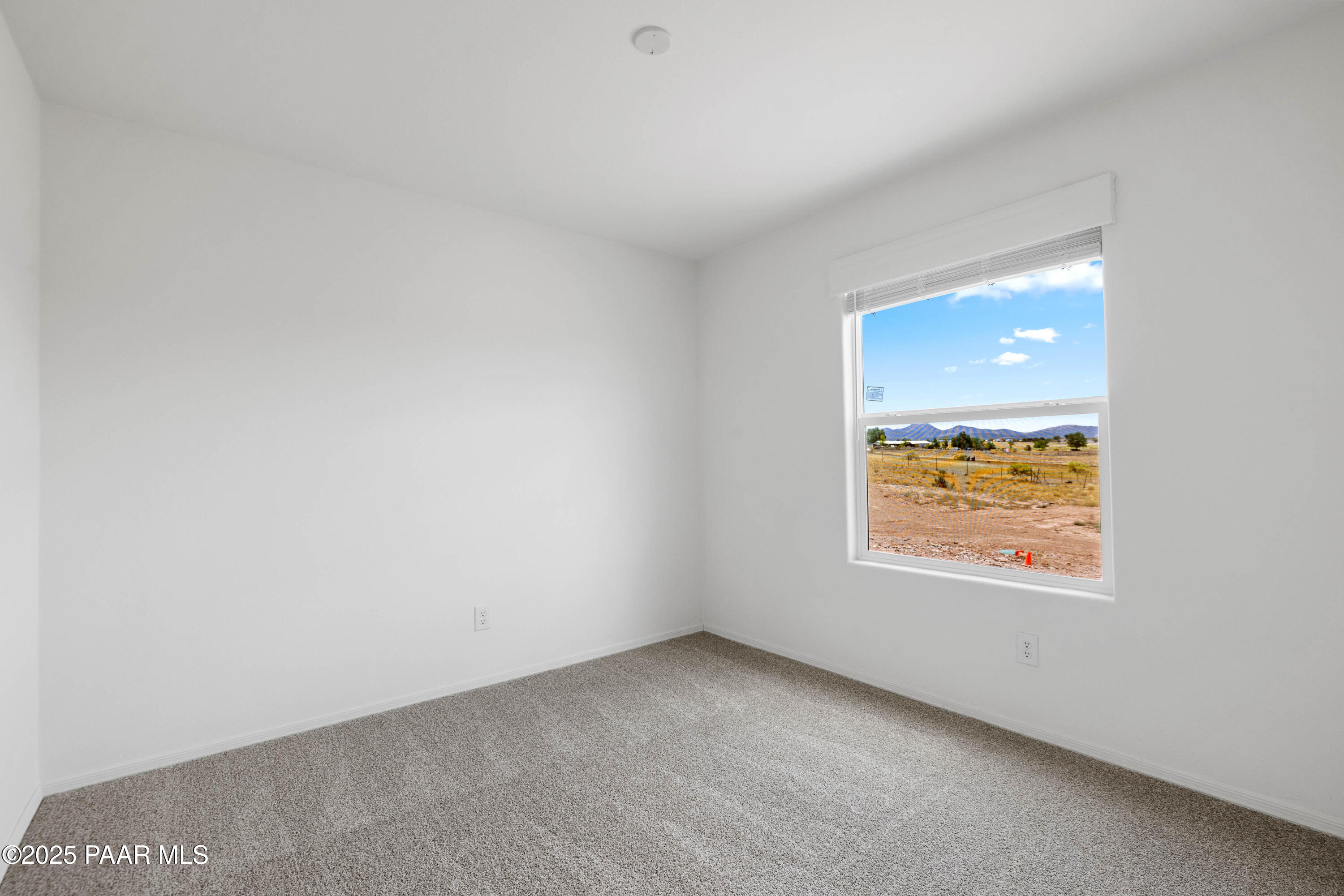 1475 Kings Court Road Paulden, AZ 86334 - Photo 20 of 36 18-Bedroom 4