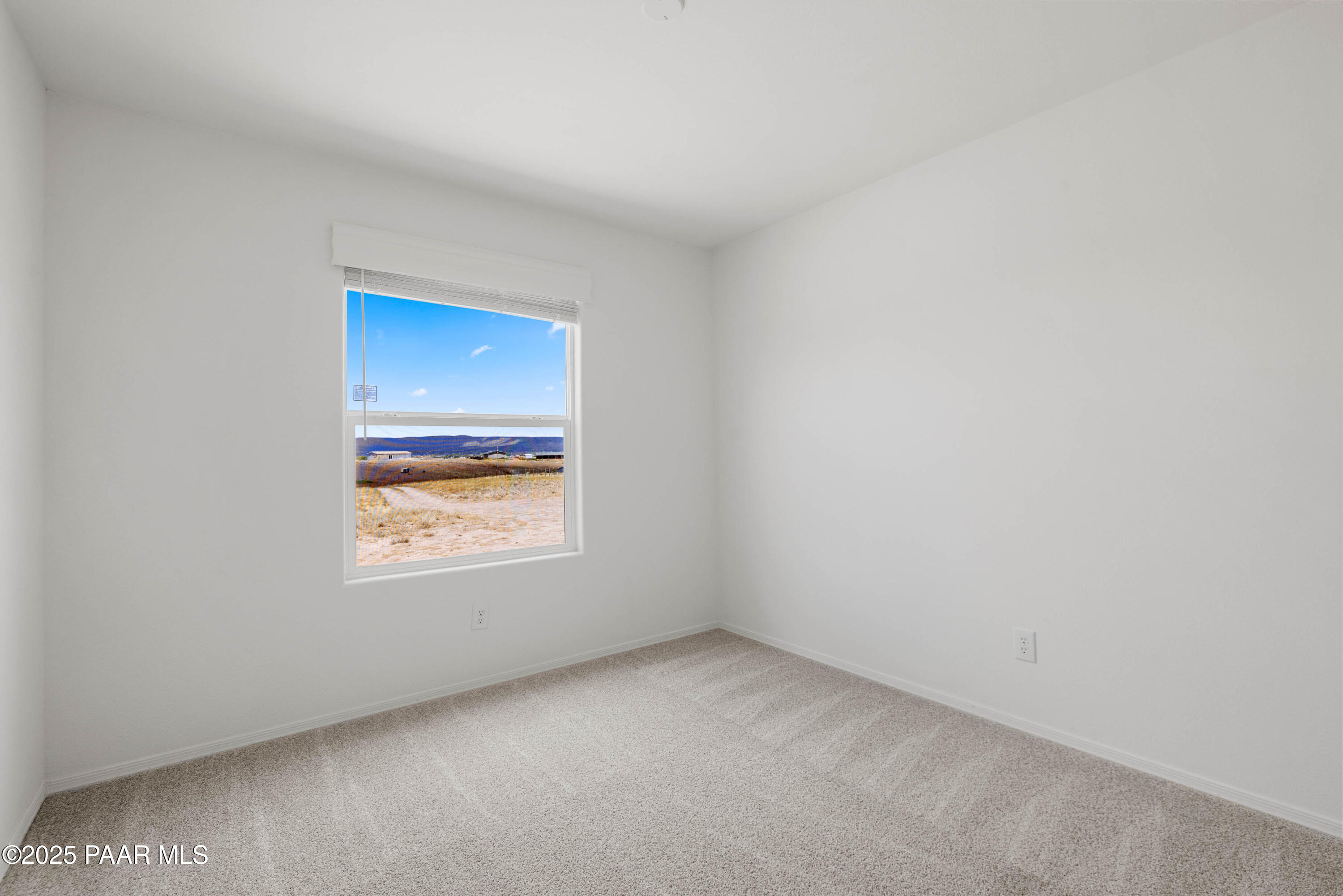 1475 Kings Court Road Paulden, AZ 86334 - Photo 24 of 36 16-Bedroom 2