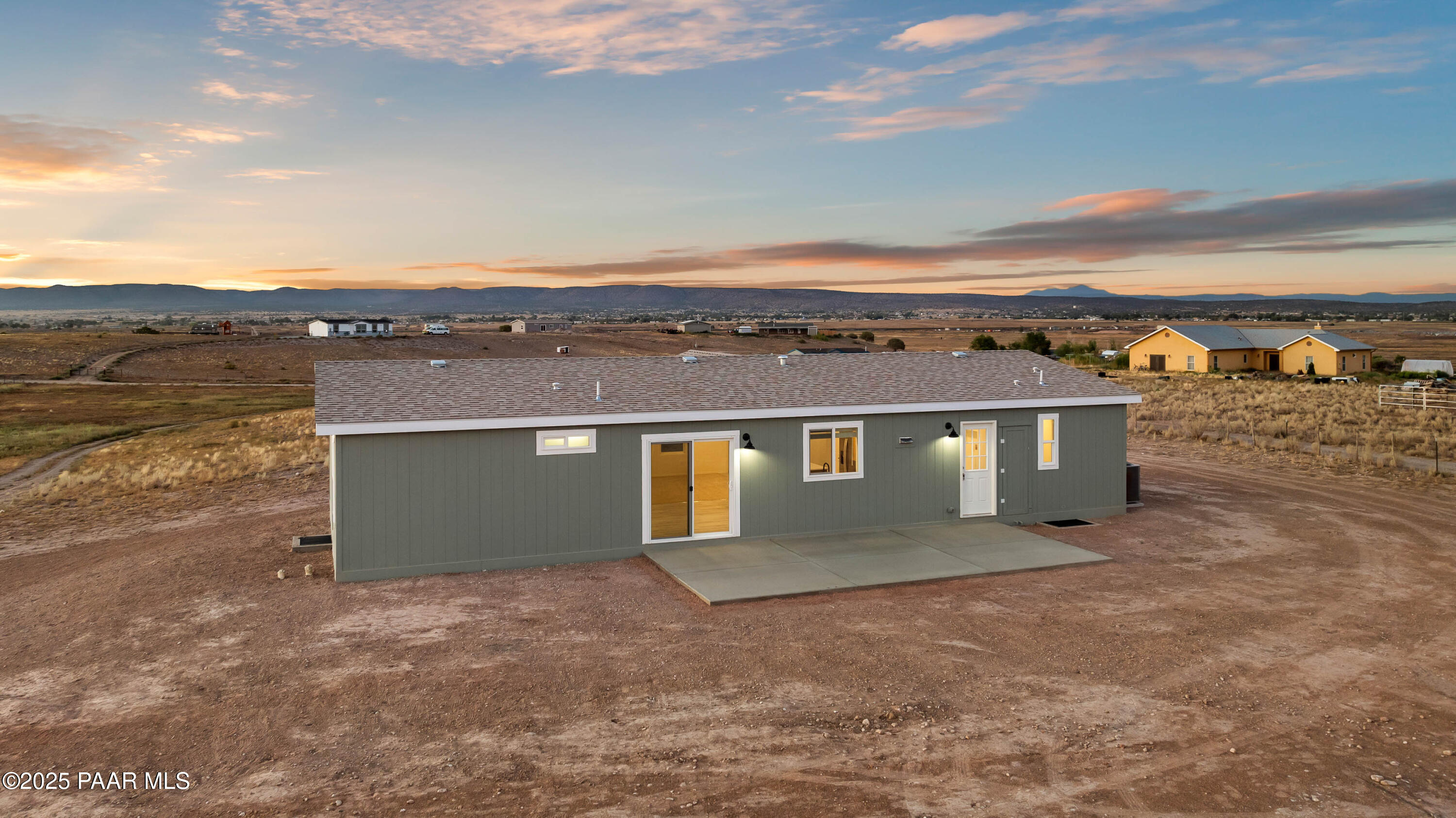 1475 Kings Court Road Paulden, AZ 86334 - Photo 32 of 36 31-Back (5)