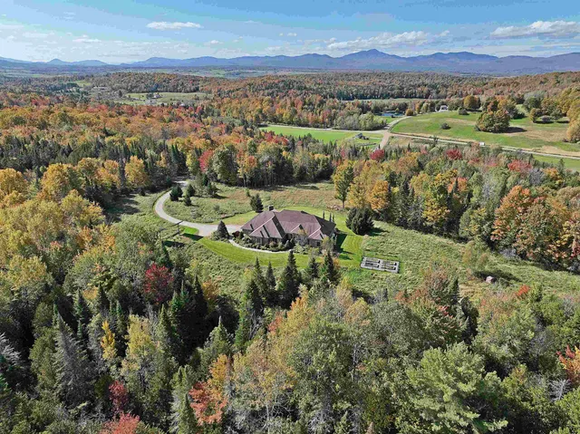 $1,190,000 | 972 Farrar Road, Newport Town, VT 05857